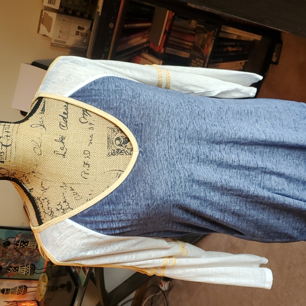 Maurices 24/7 cold shoulder shirt size Medium